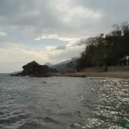 La Luz's shoreline.